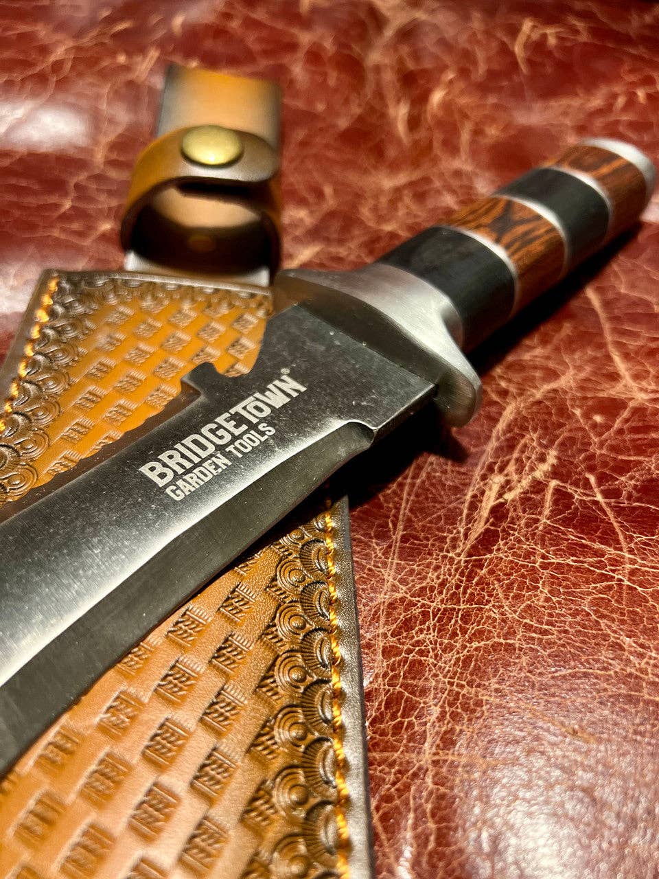 The Hero Hori: Heritage Gardening Knife & Sheath Set