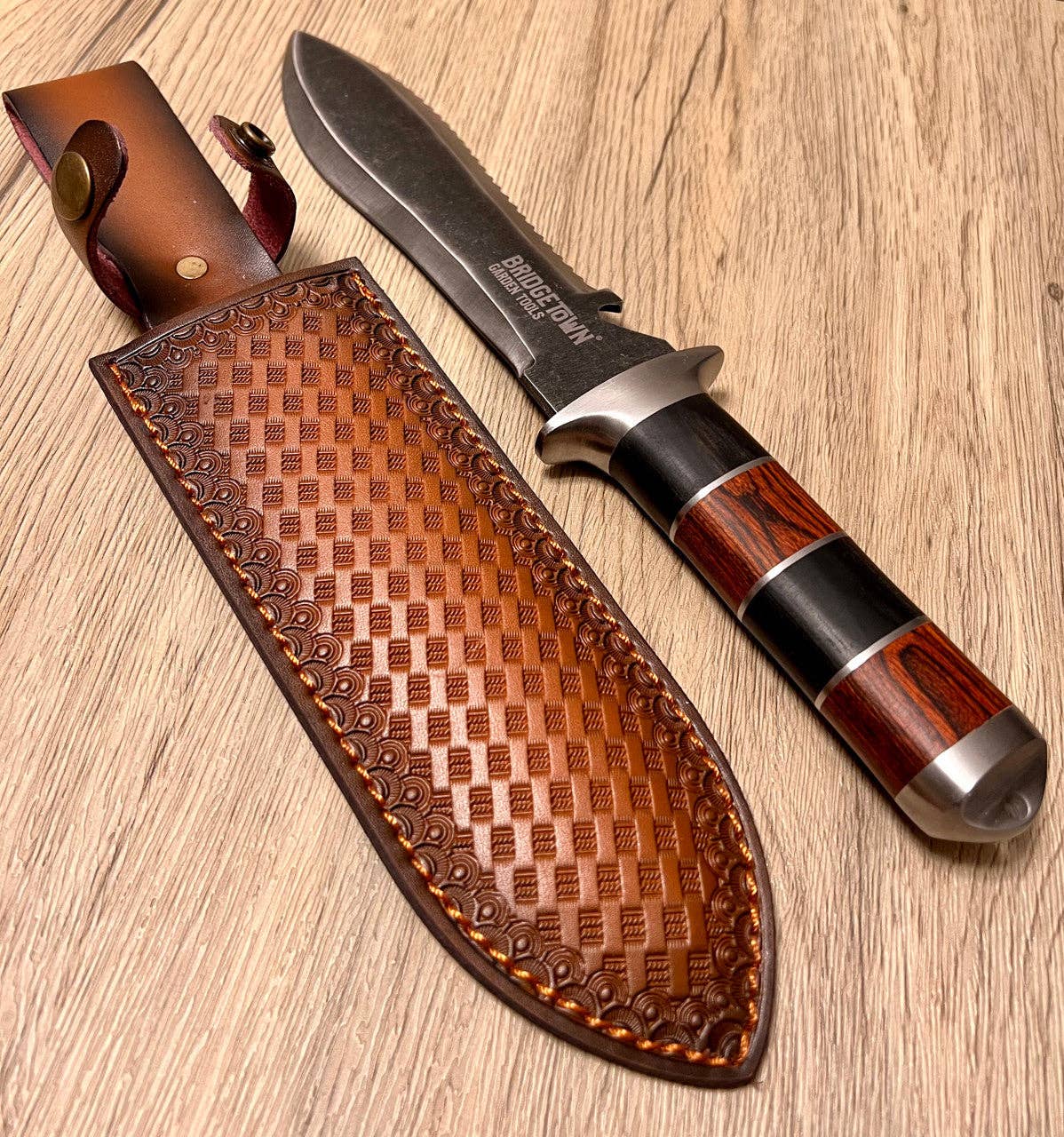 The Hero Hori: Heritage Gardening Knife & Sheath Set
